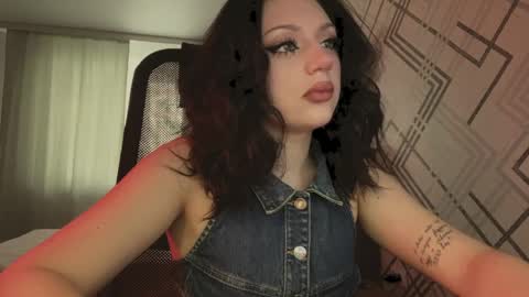 Nicole online show from 04-08-26, 01:44