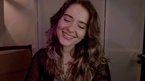 risha_laass online show from 12-18-24, 08:36