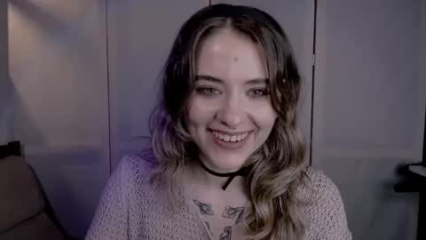 risha_laass online show from 12-19-24, 05:08