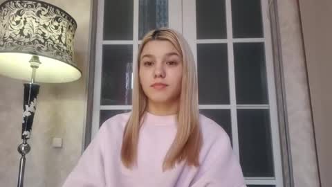 Amelia online show from 03-10-26, 11:37