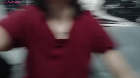 Snapshot of rivadeneira222 chatting on 09-20-25, 09:49 PeachSalinger online show from 09-20-25, 09:49