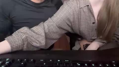 couplesexhot online show from 04-08-26, 07:25