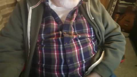 Snapshot of rndmronnie chatting on 01-12-25, 04:10 Ron Rodan online show from 01-12-25, 04:10