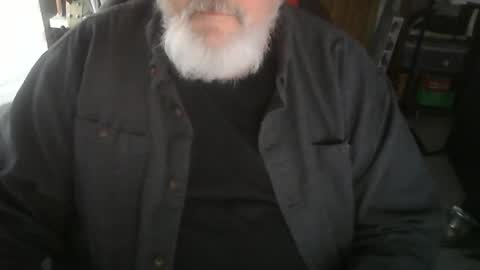 Snapshot of rndmronnie chatting on 02-09-25, 08:45 Ron Rodan online show from 02-09-25, 08:45