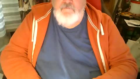 Snapshot of rndmronnie chatting on 10-20-25, 07:25 Ron Rodan online show from 10-20-25, 07:25
