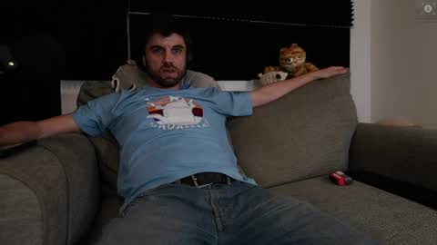 Ryan aka KeylimeRy online show from 04-13-26, 05:35