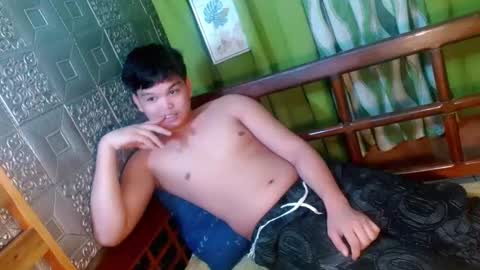 Snapshot of rnl_cum chatting on 01-01-25, 08:15 RICH MY GOAL online show from 01-01-25, 08:15