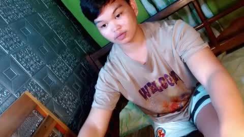 Snapshot of rnl_cum chatting on 01-05-25, 08:54 RICH MY GOAL online show from 01-05-25, 08:54