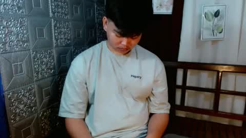 Snapshot of rnl_cum chatting on 09-17-25, 02:02 RICH MY GOAL online show from 09-17-25, 02:02