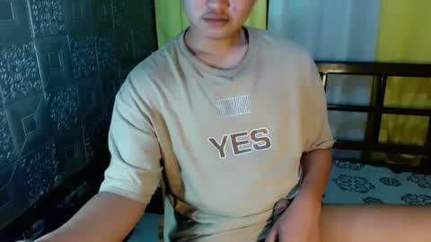 Snapshot of rnl_cum chatting on 10-14-25, 03:29 RICH MY GOAL online show from 10-14-25, 03:29