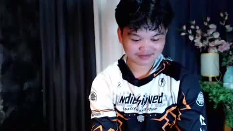 Snapshot of rnl_cum chatting on 10-15-25, 03:56 RICH MY GOAL online show from 10-15-25, 03:56