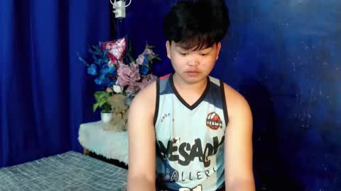 Snapshot of rnl_cum chatting on 11-25-25, 02:44 RICH MY GOAL online show from 11-25-25, 02:44