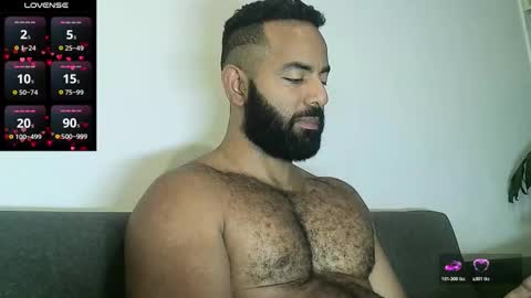 SebasRoa online show from 02-11-26, 06:02