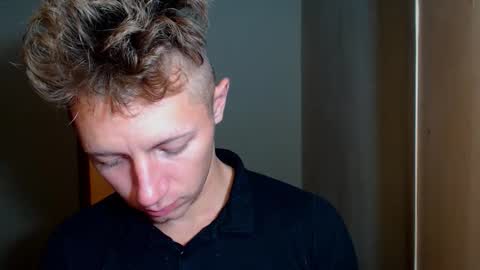 Snapshot of roastingcorn chatting on 12-04-25, 03:05 RoastingCorn online show from 12-04-25, 03:05