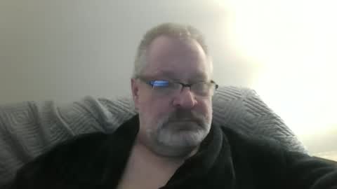 rob872217 online show from 04-23-26, 08:24