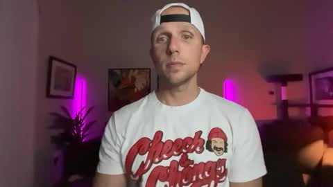 Snapshot of rob_ryder chatting on 04-15-26, 05:14 rob ryder online show from 04-15-26, 05:14