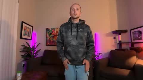 Snapshot of rob_ryder chatting on 04-18-26, 04:16 rob ryder online show from 04-18-26, 04:16