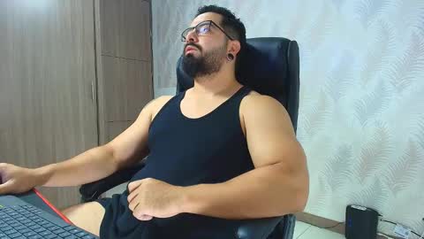 Snapshot of robby_k chatting on 10-04-25, 09:46 Robby online show from 10-04-25, 09:46