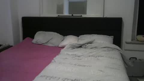 rober10000 online show from 11-05-25, 06:08