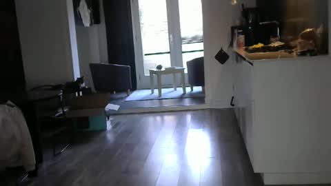 rober10000 online show from 11-17-25, 09:48