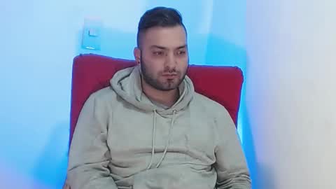 Snapshot of robert_leroy chatting on 01-06-25, 08:57 Stiven - online show from 01-06-25, 08:57