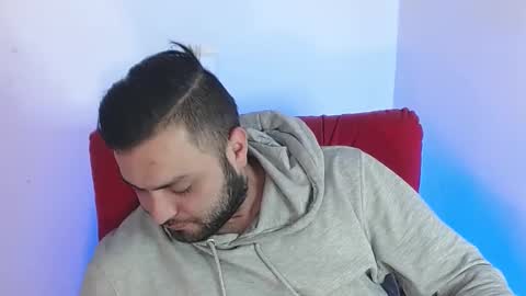 Snapshot of robert_leroy chatting on 02-21-25, 02:27 Stiven - online show from 02-21-25, 02:27