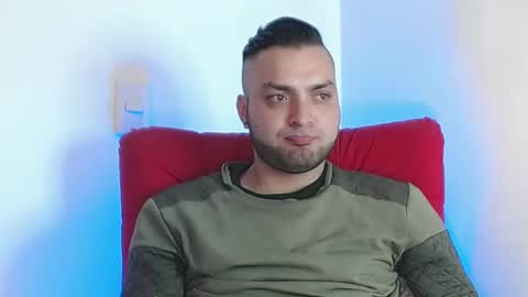 Snapshot of robert_leroy chatting on 02-28-25, 07:05 Stiven - online show from 02-28-25, 07:05