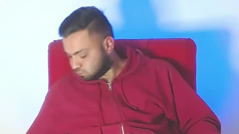 Stiven - online show from 04-25-26, 10:40