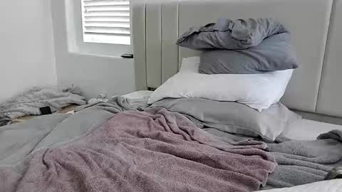 robertc2020 online show from 04-02-26, 04:26