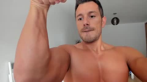 roberto4ever online show from 07-21-26, 05:10