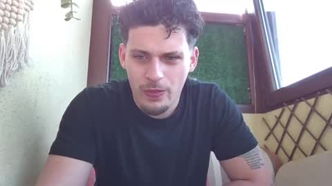 Roberto online show from 04-24-26, 02:08