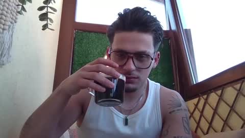 Roberto online show from 04-26-26, 10:02