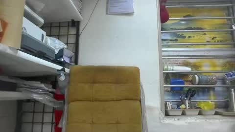 Snapshot of robertsalia220 chatting on 12-31-24, 06:37 Robertsalia online show from 12-31-24, 06:37