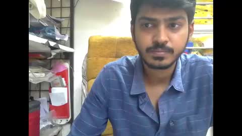 Snapshot of robertsalia220 chatting on 11-10-25, 12:04 Robertsalia online show from 11-10-25, 12:04