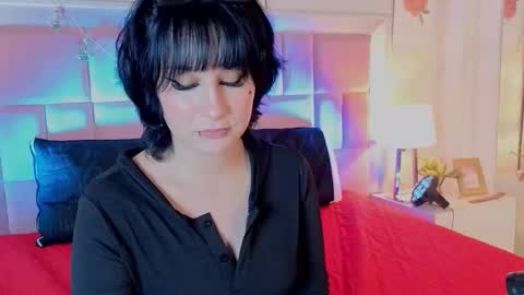 robin D online show from 04-27-26, 03:43