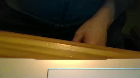 Snapshot of robjh1273 chatting on 06-10-26, 11:31 Roger online show from 06-10-26, 11:31