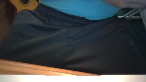 Snapshot of robjh1273 chatting on 07-13-26, 11:02 Roger online show from 07-13-26, 11:02