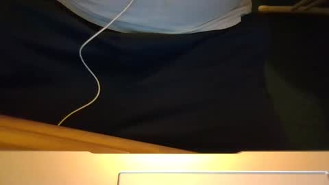 Snapshot of robjh1273 chatting on 07-14-26, 09:36 Roger online show from 07-14-26, 09:36