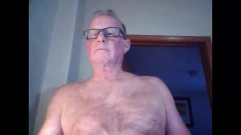 Snapshot of robo0000 chatting on 05-16-26, 12:40 robo0000 online show from 05-16-26, 12:40