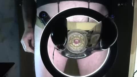 Snapshot of robodickmilker chatting on 12-28-24, 12:47 Robodickmilker online show from 12-28-24, 12:47