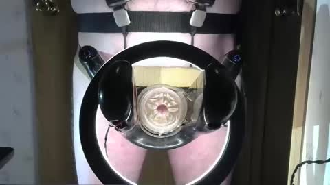 Snapshot of robodickmilker chatting on 01-25-25, 08:10 Robodickmilker online show from 01-25-25, 08:10