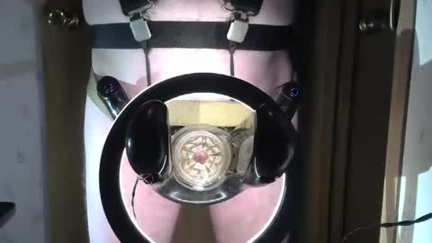 Snapshot of robodickmilker chatting on 01-27-25, 12:54 Robodickmilker online show from 01-27-25, 12:54