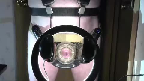 Snapshot of robodickmilker chatting on 01-28-25, 10:23 Robodickmilker online show from 01-28-25, 10:23