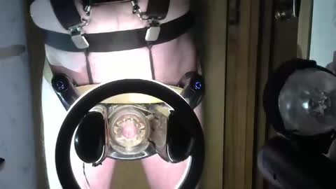 Snapshot of robodickmilker chatting on 02-16-25, 06:21 Robodickmilker online show from 02-16-25, 06:21