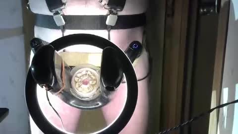 Snapshot of robodickmilker chatting on 02-19-25, 08:22 Robodickmilker online show from 02-19-25, 08:22