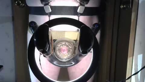 Snapshot of robodickmilker chatting on 03-03-25, 09:05 Robodickmilker online show from 03-03-25, 09:05