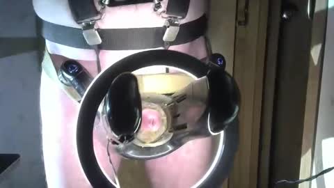 Snapshot of robodickmilker chatting on 10-18-25, 02:58 Robodickmilker online show from 10-18-25, 02:58