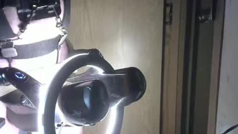 Snapshot of robodickmilker chatting on 10-25-25, 01:24 Robodickmilker online show from 10-25-25, 01:24