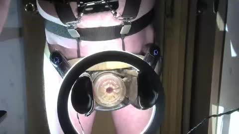 Snapshot of robodickmilker chatting on 11-12-25, 01:50 Robodickmilker online show from 11-12-25, 01:50