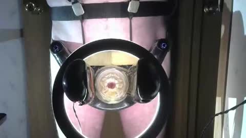 Snapshot of robodickmilker chatting on 11-27-25, 06:10 Robodickmilker online show from 11-27-25, 06:10